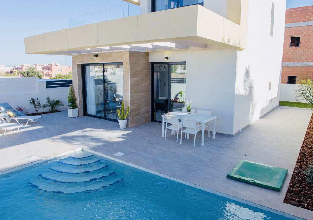 D4BE20E6-6C64-48C1-A98D-BAABC5128B7C