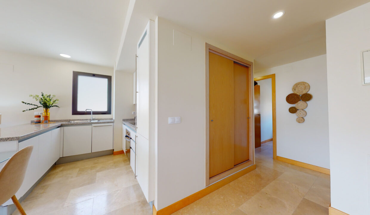 INT-2023-CAMPOAMOR_LOMAS.cocina-4br