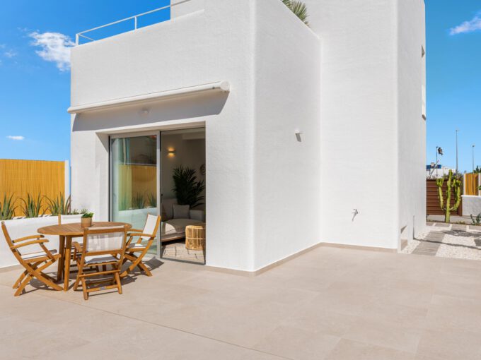 Vrijstaande villa op 700 meter van de Mar Menor in Los Alcazares, Murcia