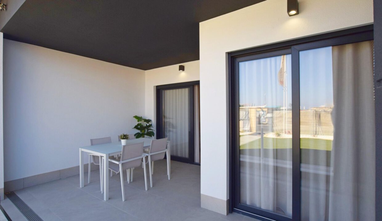 EDEN-BEACH-LA-MATA-FRONT-TERRACE_2