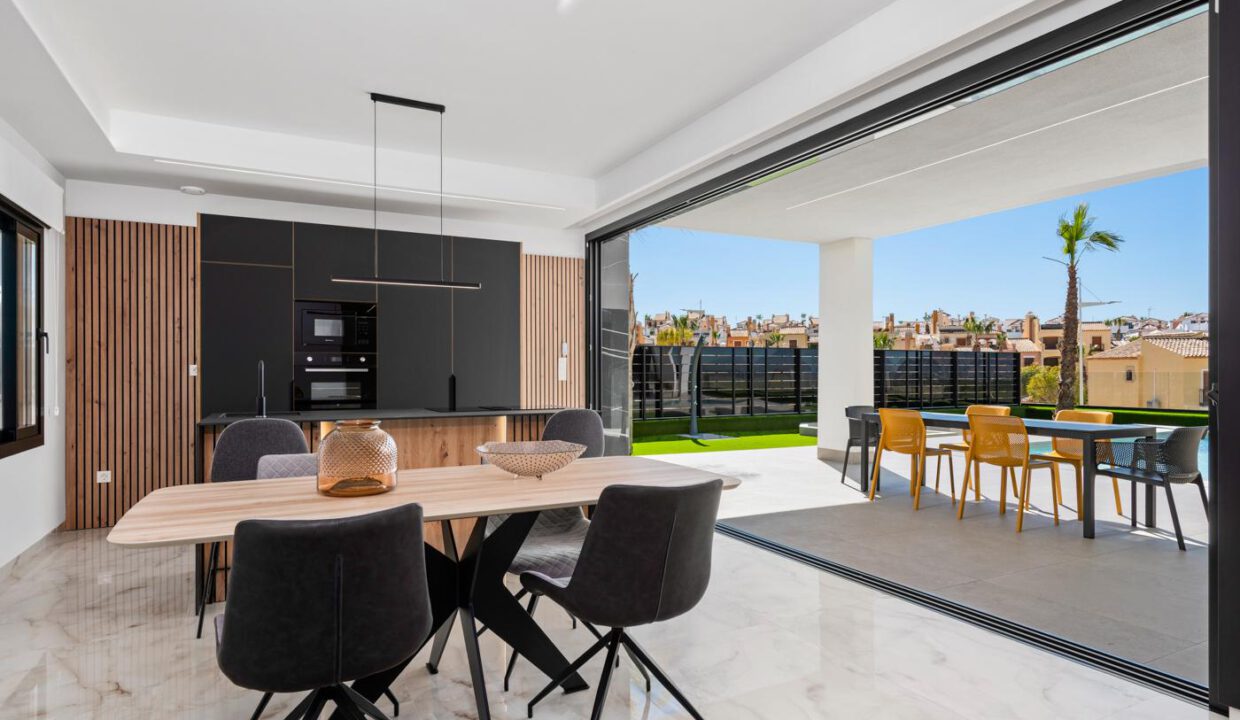 Oasis-Villas-Show-House-Model-Sun18