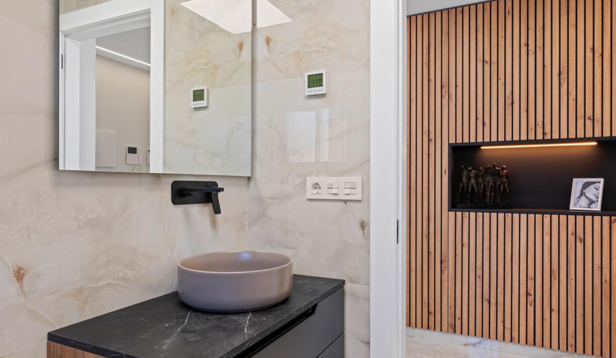 Oasis-Villas-Show-House-Model-Sun24