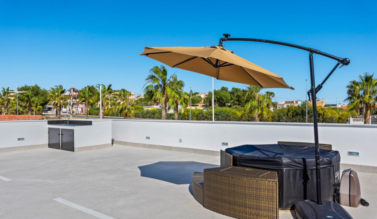 Oasis-Villas-Show-House-Model-Sun27