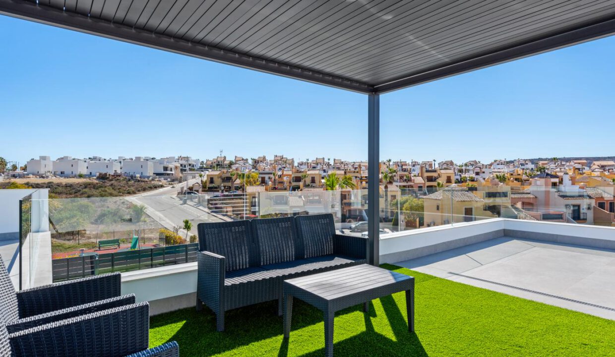 Oasis-Villas-Show-House-Model-Sun30