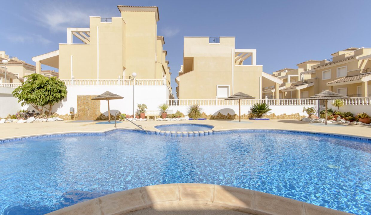 PISCINA-PAOLA-IV-scaled